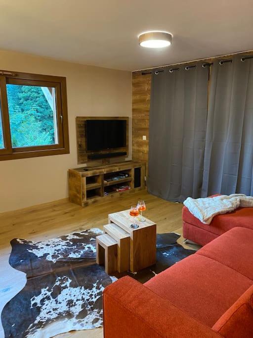 Gorgeous 2 Bedroom, 2 Full Bath, Ski In Apartment! Winner Of 2025 And 2024 Traveller Award! Morzine Zewnętrze zdjęcie